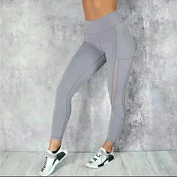 HIGH WAIST POCKET LEGGINGS - Picture 1 of 4